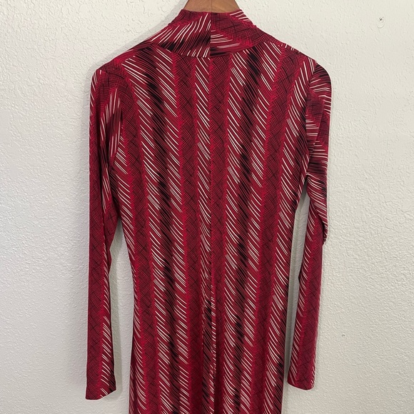 Norma Kamali Long Sleeve Wrap Print Sheath Dress - Picture 7 of 10